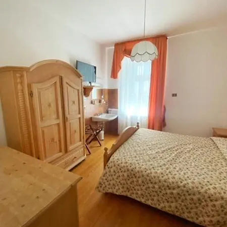Hotel Montana 2*